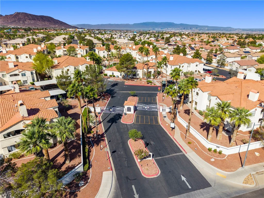 698 Racetrack, Henderson, NV 89015
