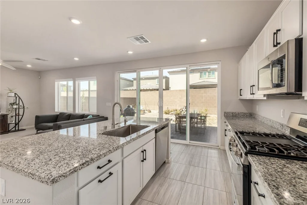 2858 Victorian, North Las Vegas, NV 89086