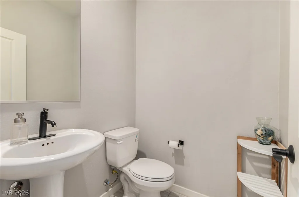 2858 Victorian, North Las Vegas, NV 89086