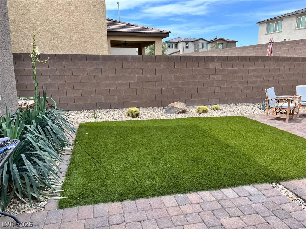 2858 Victorian, North Las Vegas, NV 89086