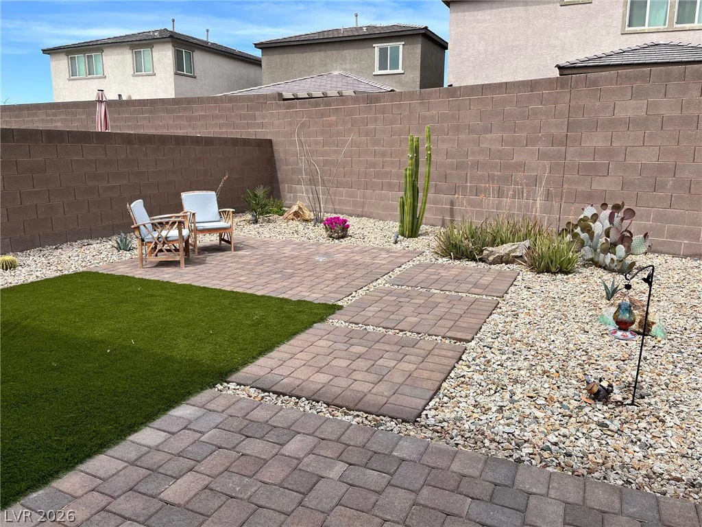 2858 Victorian, North Las Vegas, NV 89086