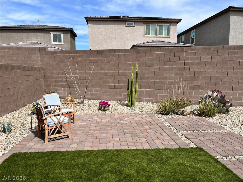 2858 Victorian, North Las Vegas, NV 89086