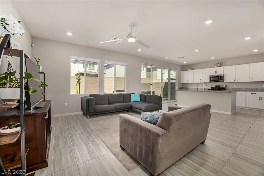 2858 Victorian, North Las Vegas, NV 89086