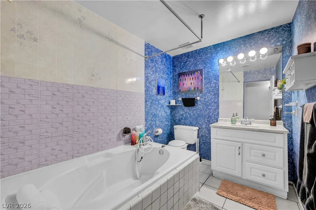 4242 Vader, Las Vegas, NV 89120