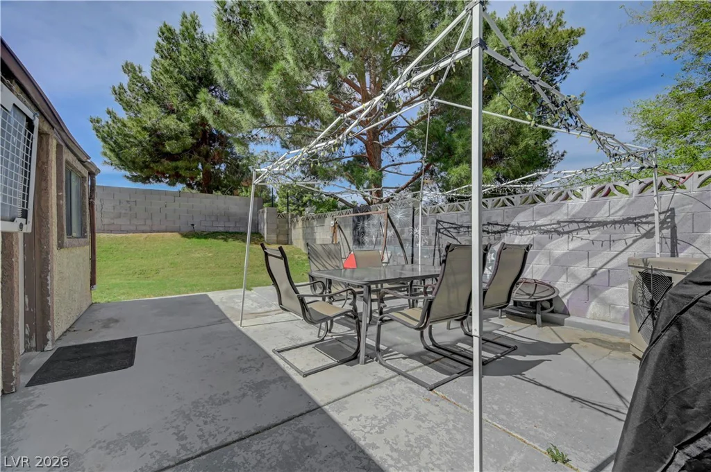 4242 Vader, Las Vegas, NV 89120