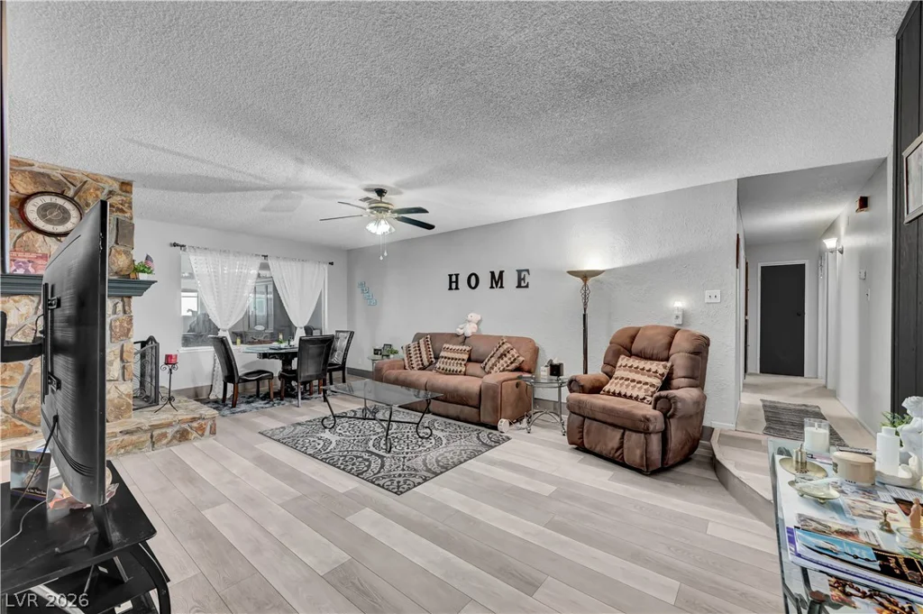 4242 Vader, Las Vegas, NV 89120