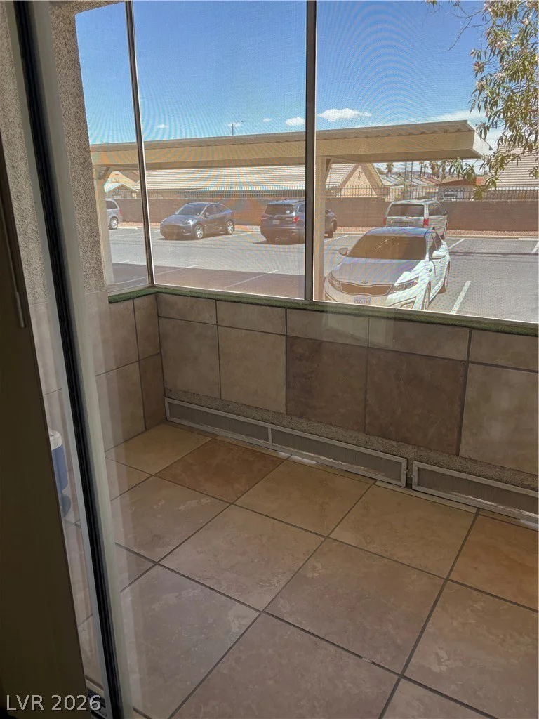 5710 Tropicana, Las Vegas, NV 89122