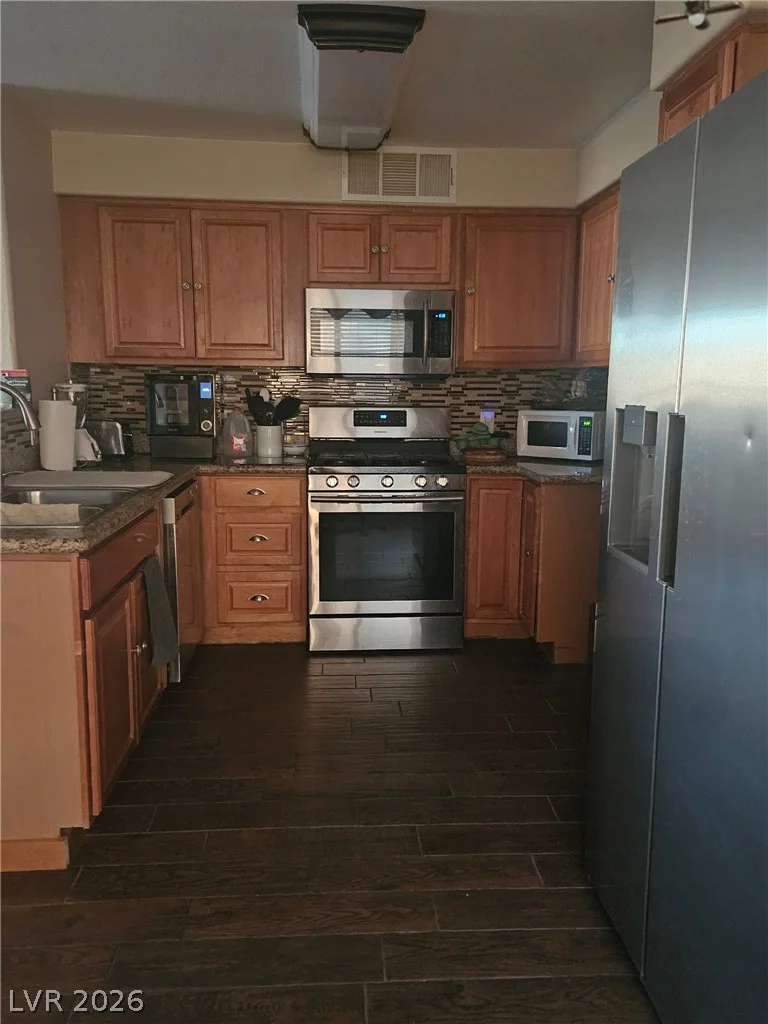 5710 Tropicana, Las Vegas, NV 89122