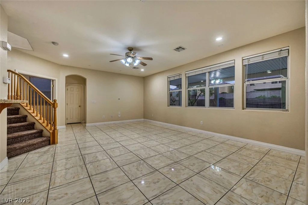 9609 Rolling Thunder, Las Vegas, NV 89148