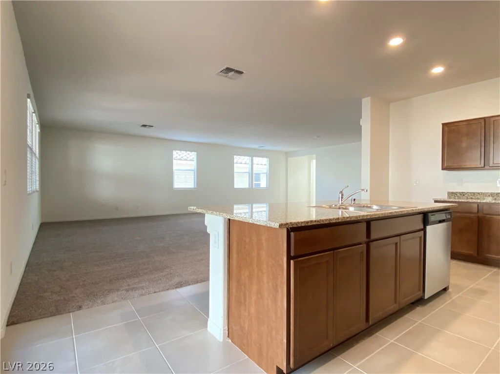 6982 Solano Canyon, Las Vegas, NV 89113