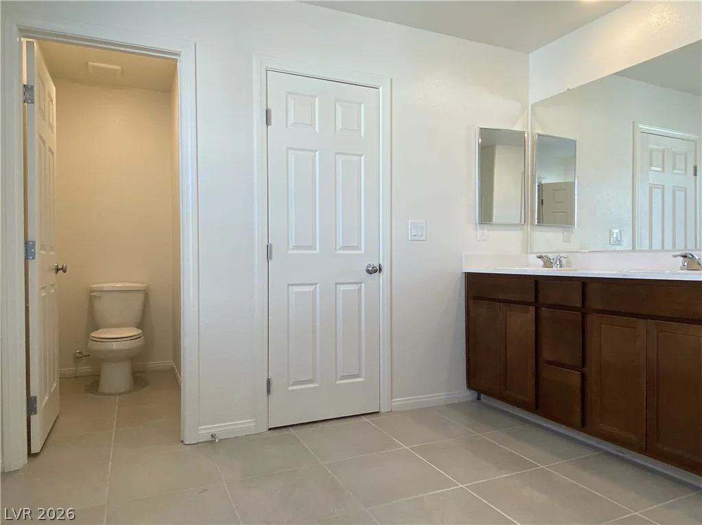 6982 Solano Canyon, Las Vegas, NV 89113