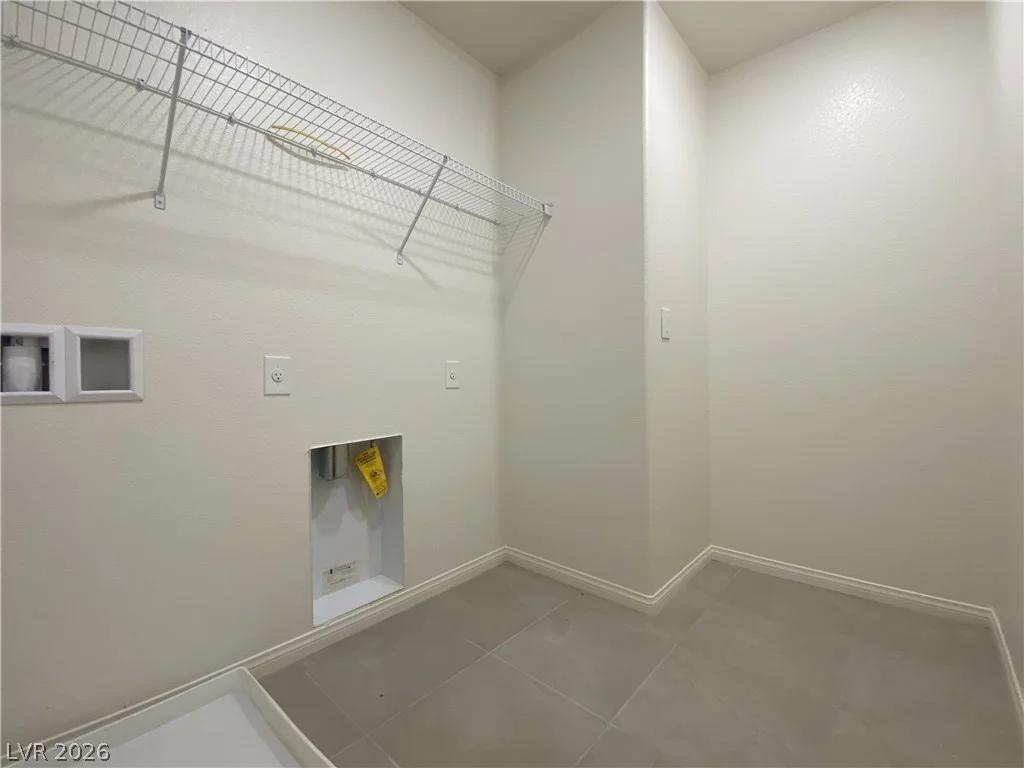 6982 Solano Canyon, Las Vegas, NV 89113