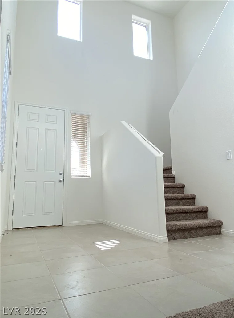 6982 Solano Canyon, Las Vegas, NV 89113