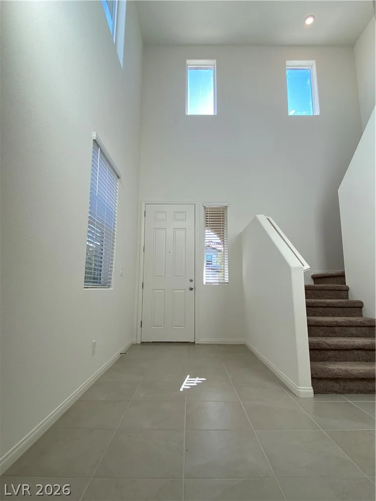 6982 Solano Canyon, Las Vegas, NV 89113