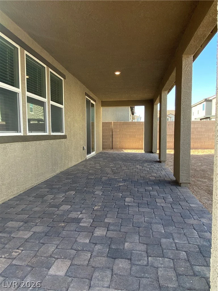6982 Solano Canyon, Las Vegas, NV 89113