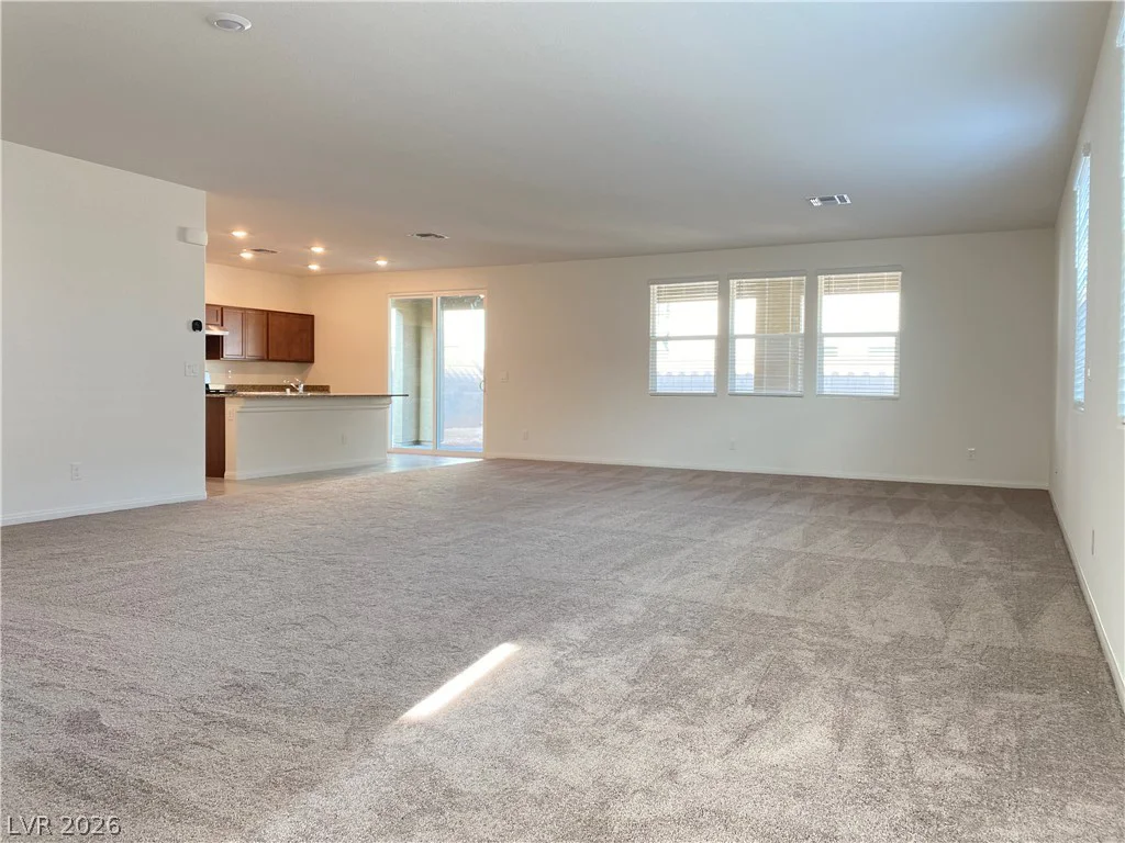 6982 Solano Canyon, Las Vegas, NV 89113
