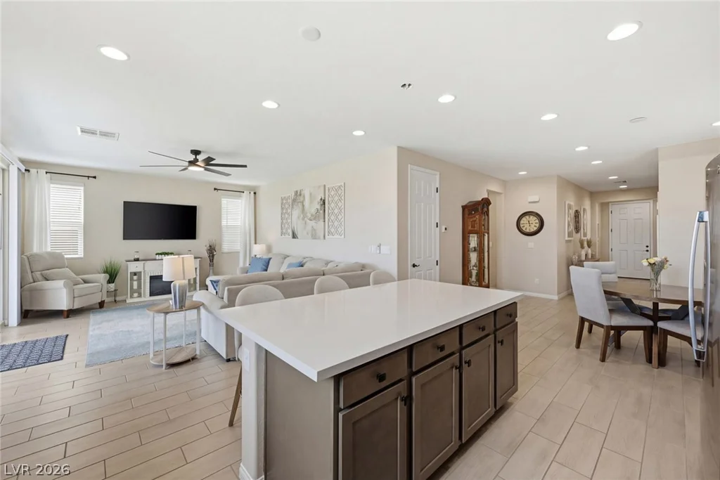 7136 Port Stephens, North Las Vegas, NV 89084