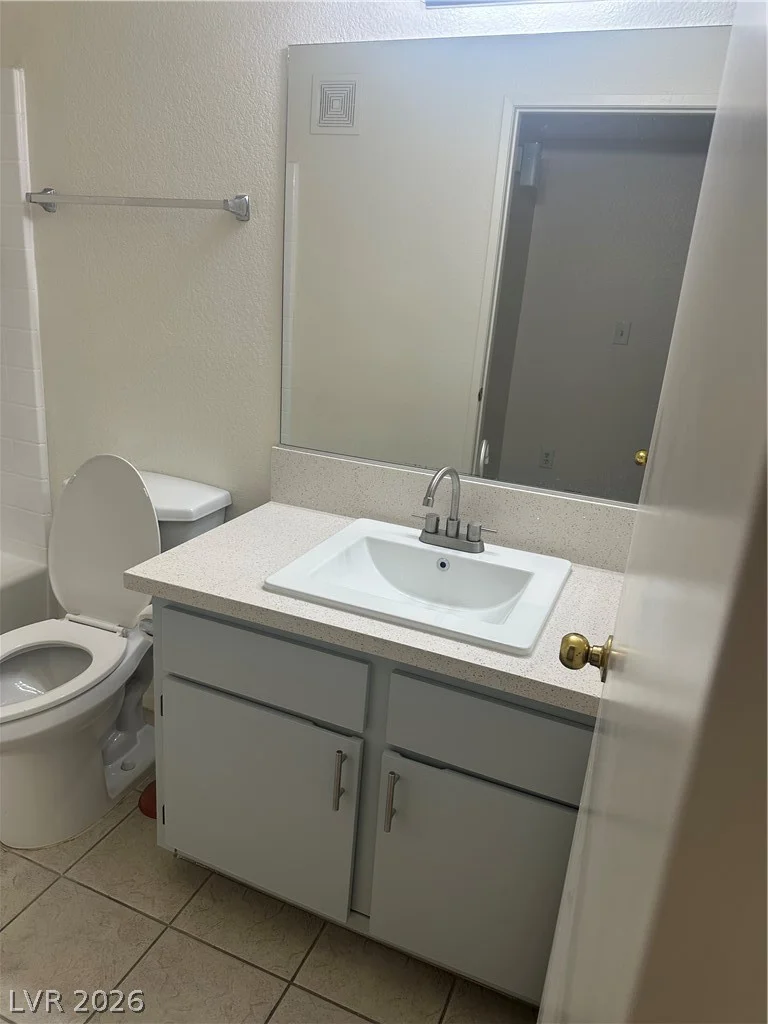 7885 Flamingo, Las Vegas, NV 89147