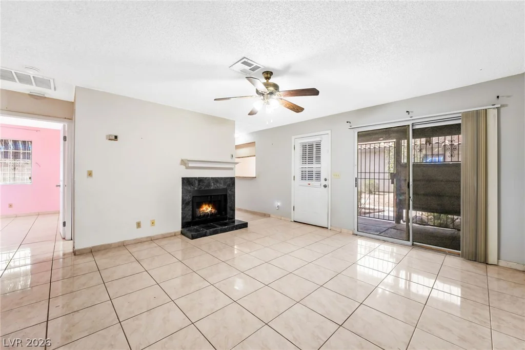 207 Lamb, Las Vegas, NV 89110