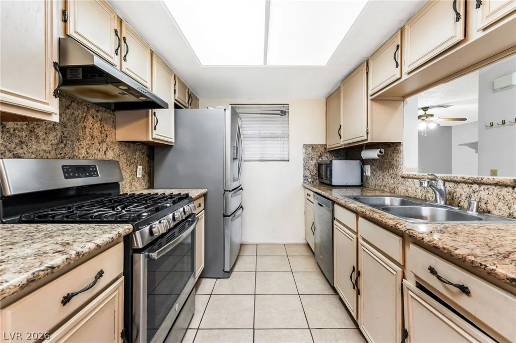 207 Lamb, Las Vegas, NV 89110