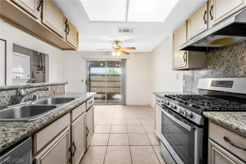 207 Lamb, Las Vegas, NV 89110