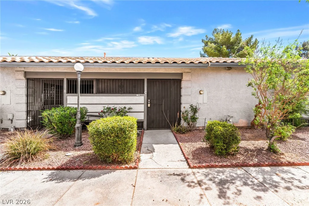 207 Lamb, Las Vegas, NV 89110