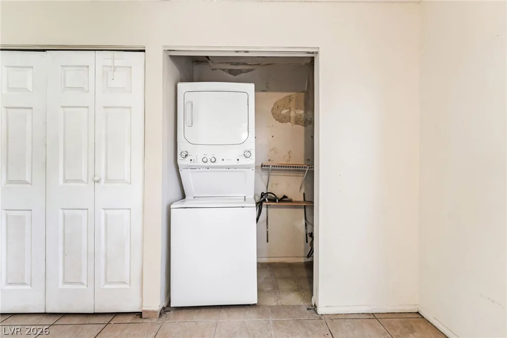 207 Lamb, Las Vegas, NV 89110