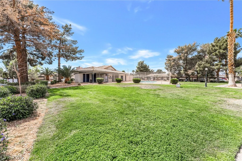 207 Lamb, Las Vegas, NV 89110