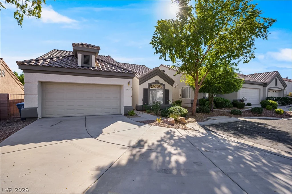 9713 Canyon Walk, Las Vegas, NV 89147