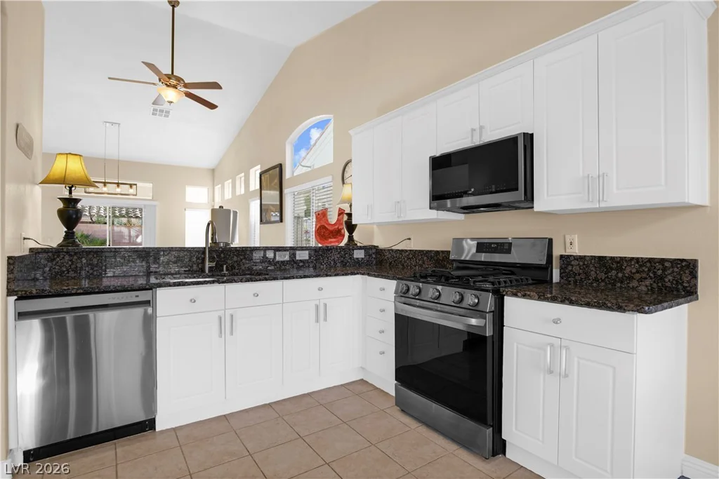 9713 Canyon Walk, Las Vegas, NV 89147
