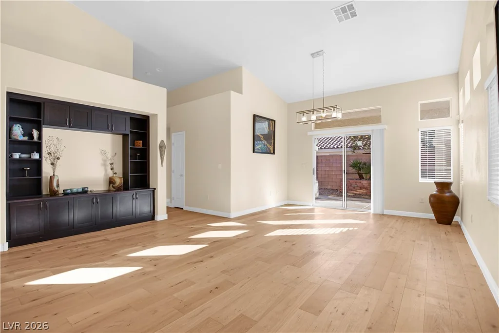 9713 Canyon Walk, Las Vegas, NV 89147