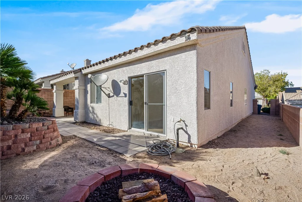 9713 Canyon Walk, Las Vegas, NV 89147