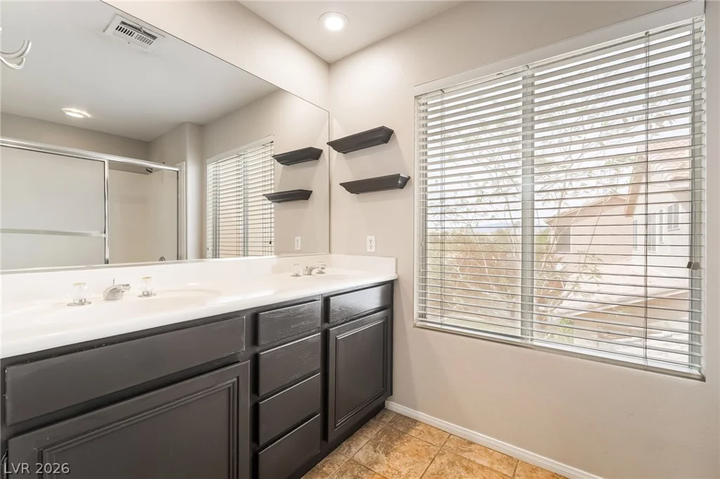 723 Elliot Peak, Las Vegas, NV 89183