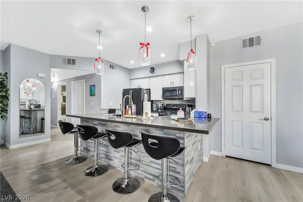 7155 Durango, Las Vegas, NV 89113