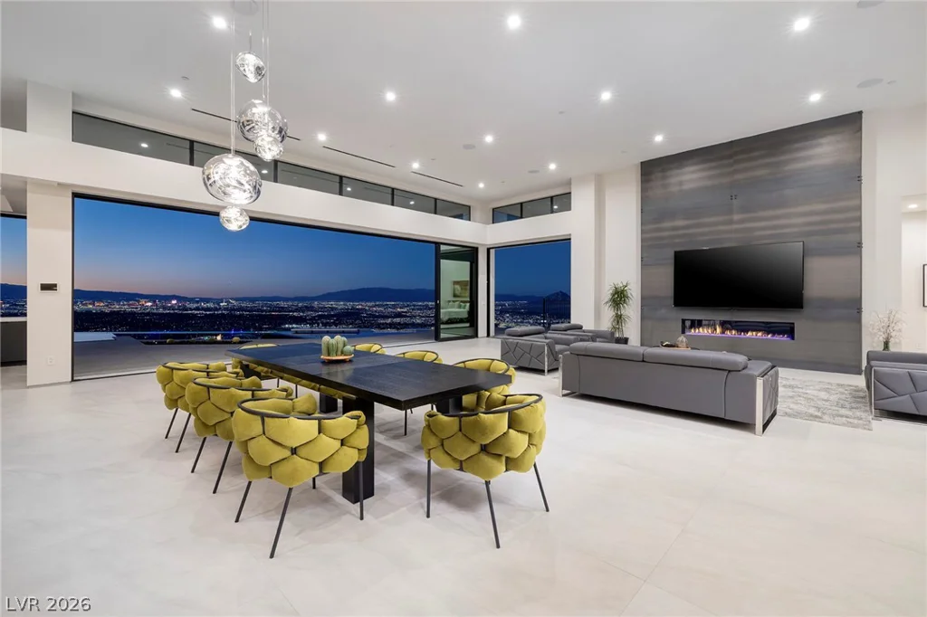 563 Grand Rim, Henderson, NV 89012