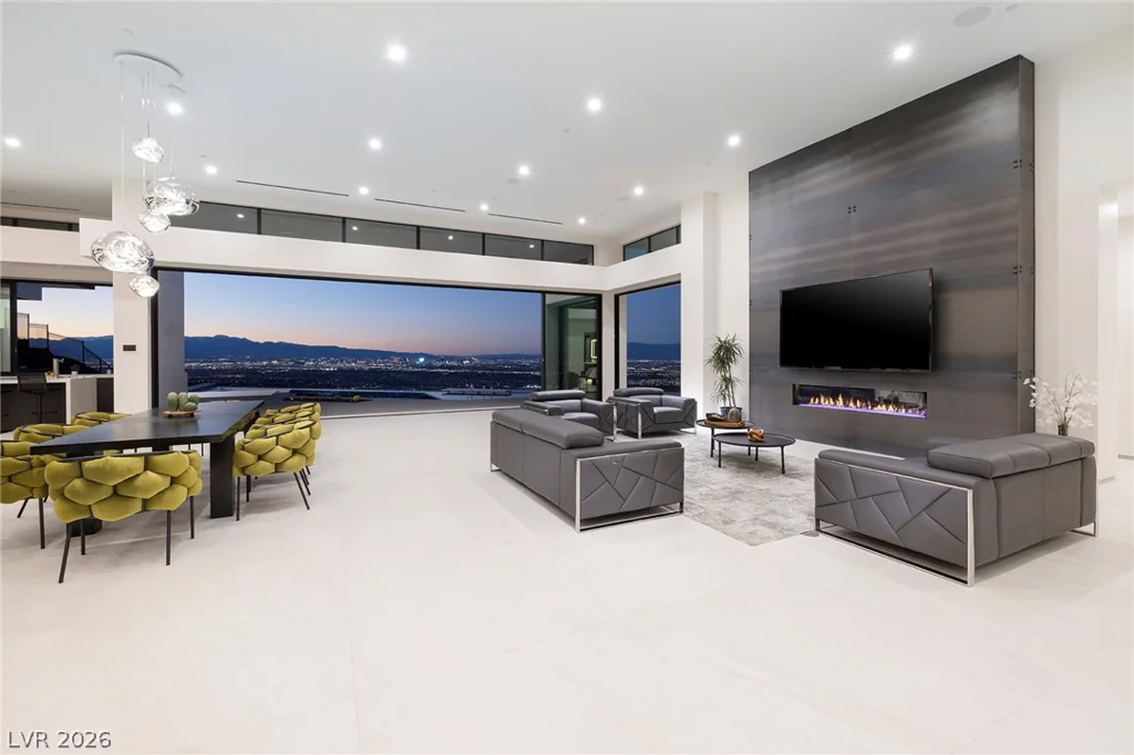 563 Grand Rim, Henderson, NV 89012