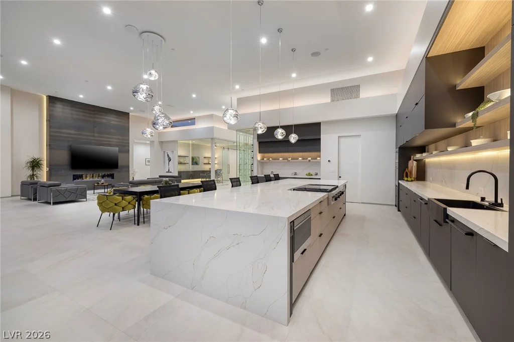 563 Grand Rim, Henderson, NV 89012