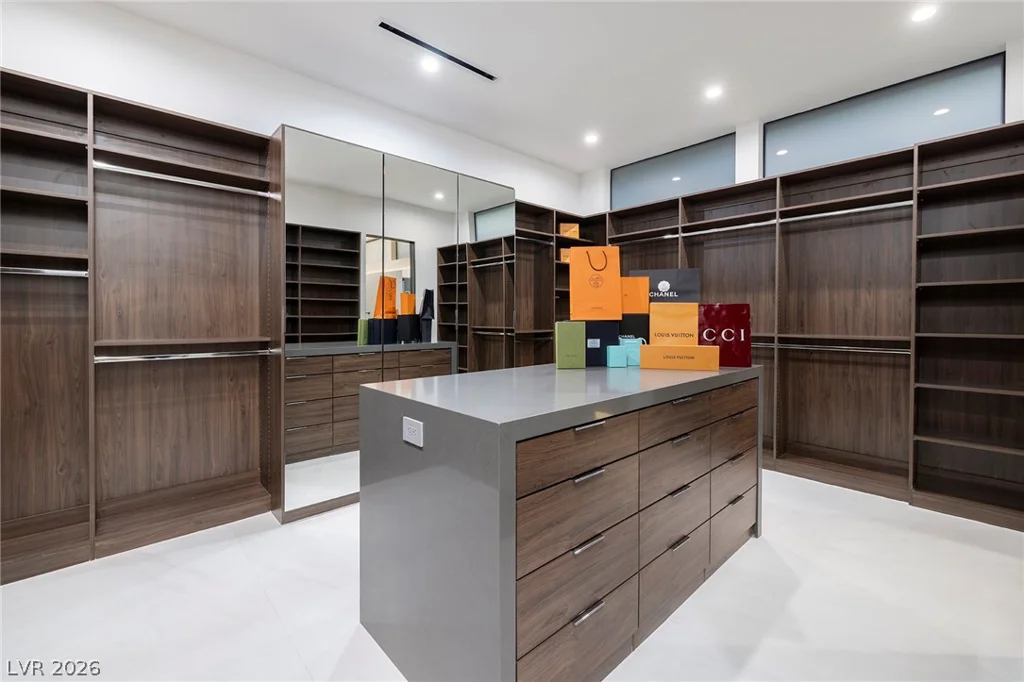 563 Grand Rim, Henderson, NV 89012