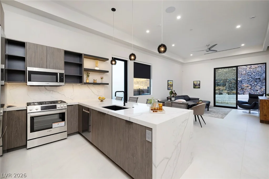 563 Grand Rim, Henderson, NV 89012
