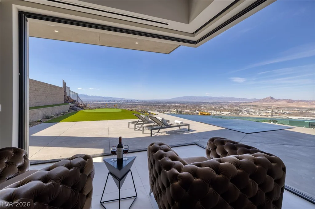 563 Grand Rim, Henderson, NV 89012