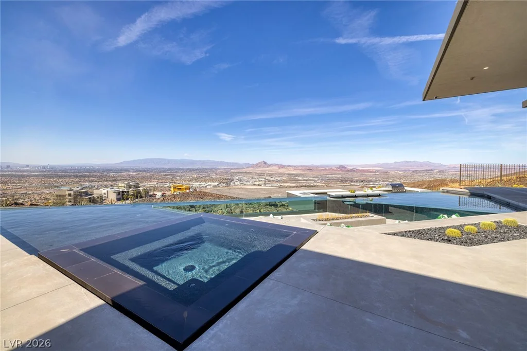 563 Grand Rim, Henderson, NV 89012