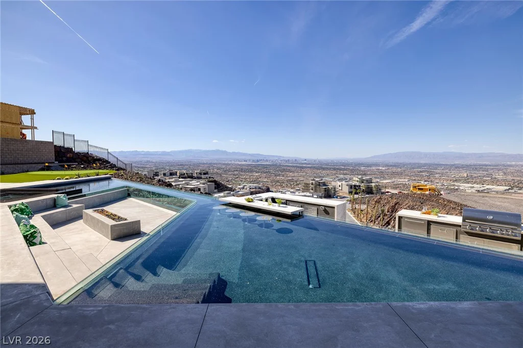563 Grand Rim, Henderson, NV 89012