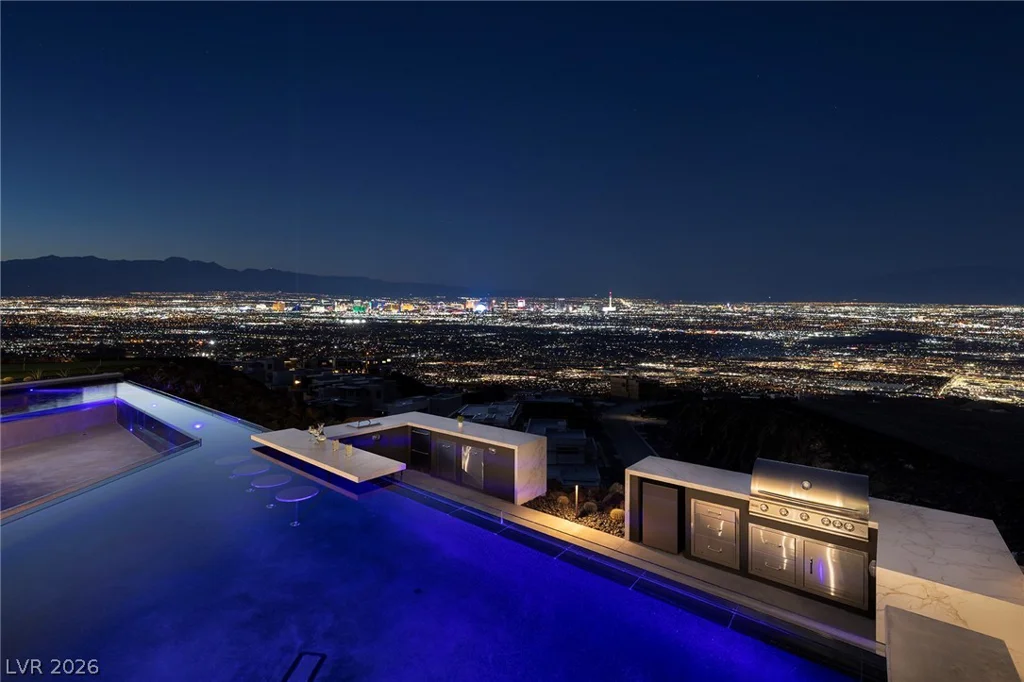563 Grand Rim, Henderson, NV 89012