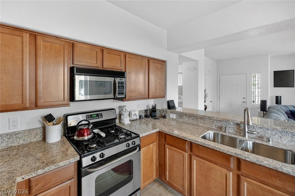 10245 King Henry, Las Vegas, NV 89144