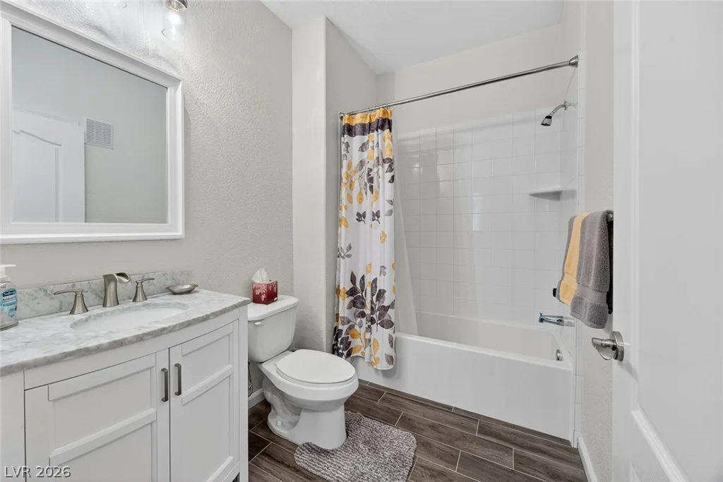 10245 King Henry, Las Vegas, NV 89144
