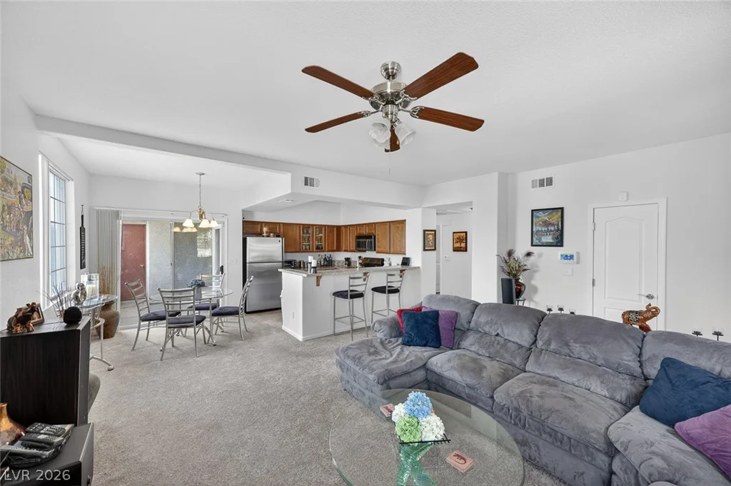 10245 King Henry, Las Vegas, NV 89144