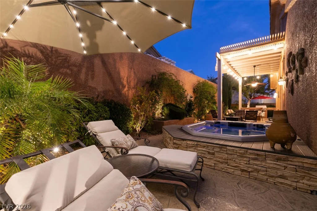 8940 Minsk, Las Vegas, NV 89147