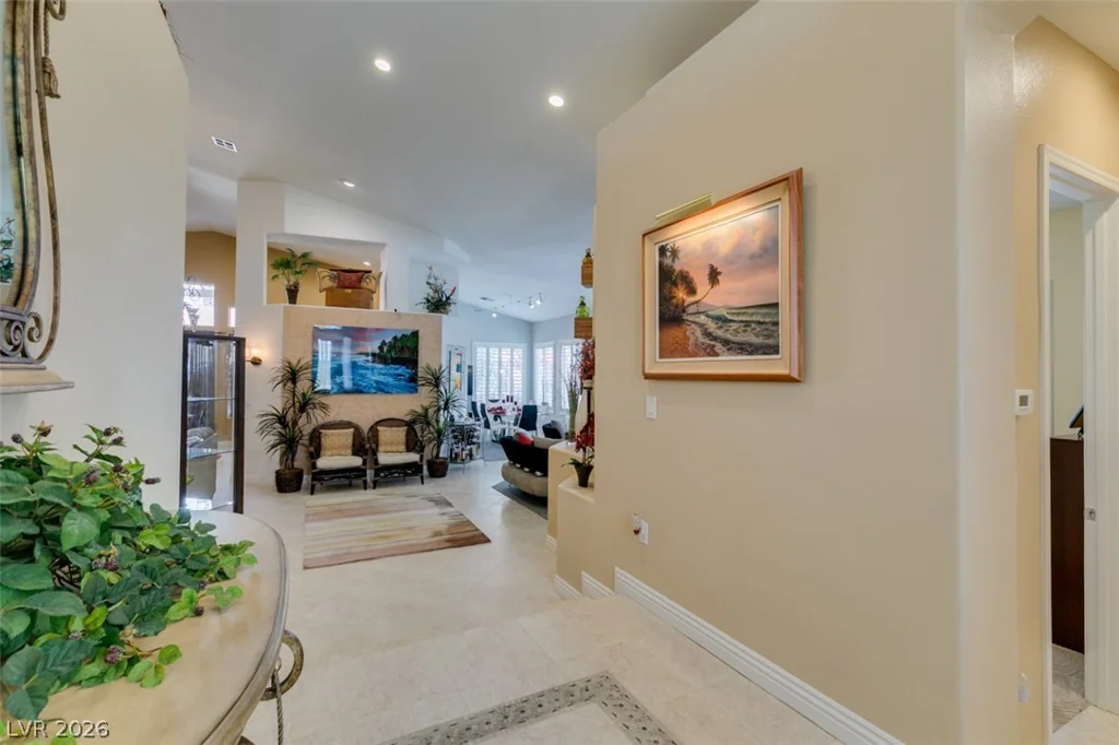 8940 Minsk, Las Vegas, NV 89147