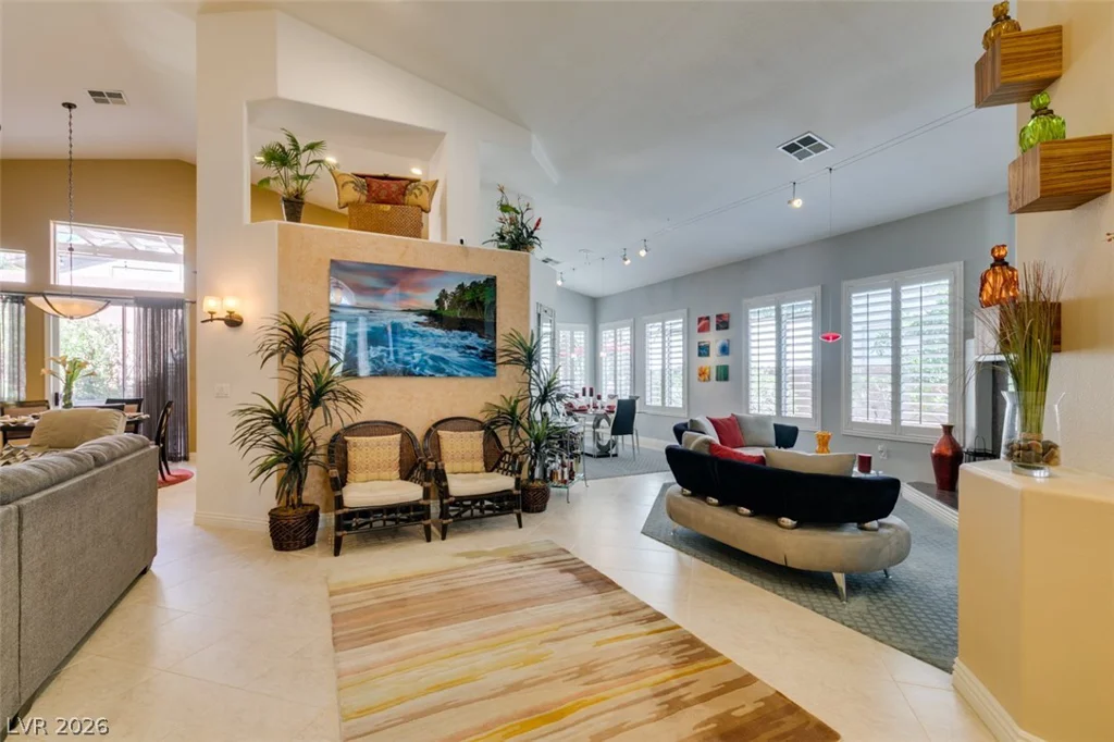 8940 Minsk, Las Vegas, NV 89147