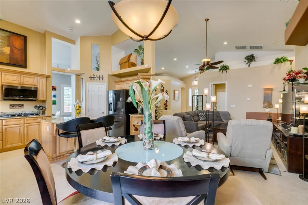 8940 Minsk, Las Vegas, NV 89147